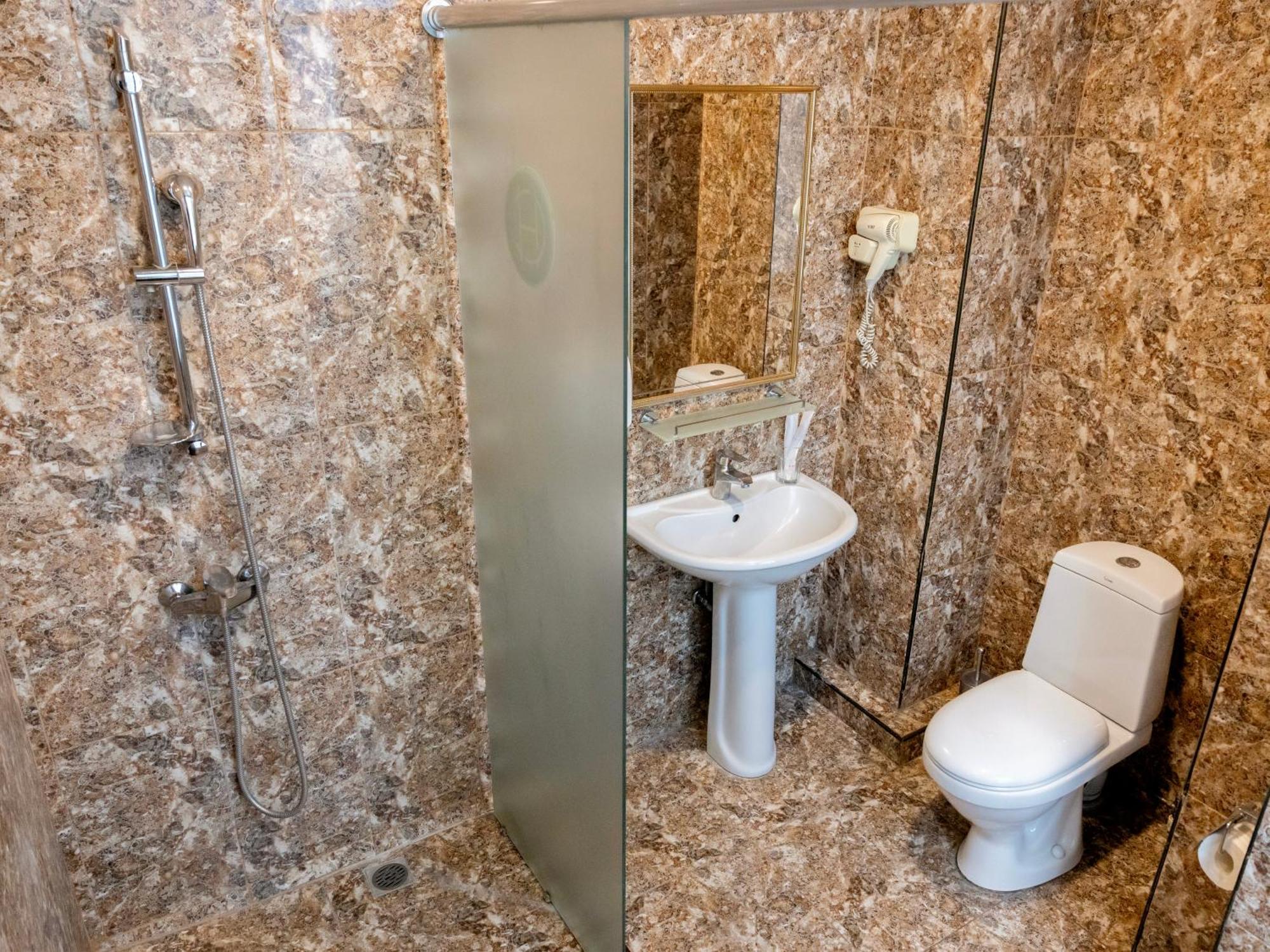 Comfort Hotel Jerevan Eksteriør billede